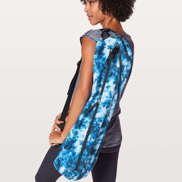 Lululemon The Yoga Mat Bag Tie Dye Blue 14L - Picture 1 of 5